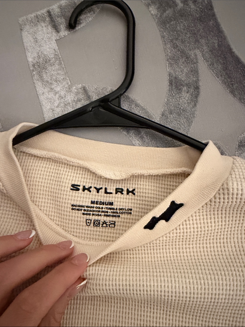 Skylrx Justin Bieber Waffle-Knit Long Sleeve Sweatshirt - Cream — image 2 of 4